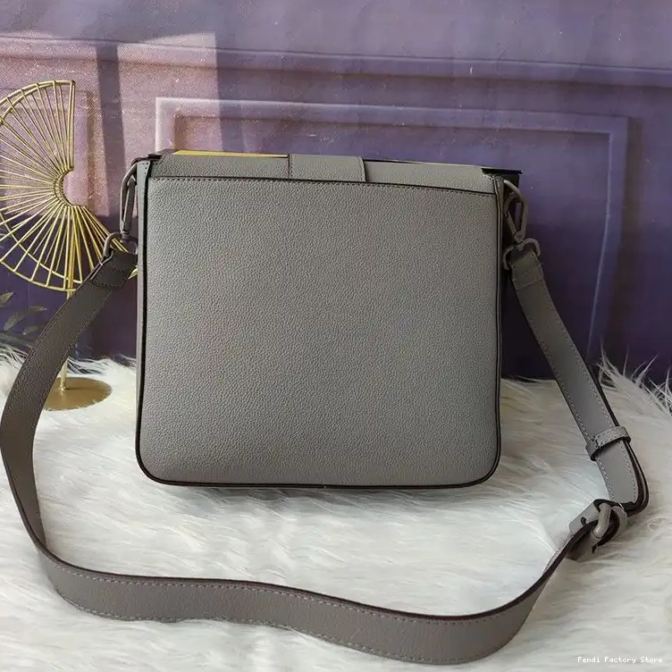 Cheap In Cuoio Grey Leather Fendi Messenger Baguette Medium Romano 0505